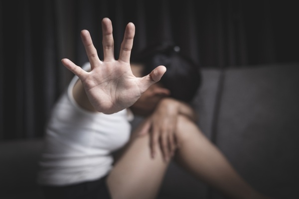 shutterstock femmesvictimes